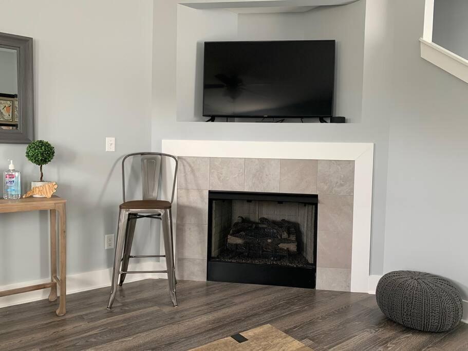 Newly Built Townhome Close To The Asheville Sites 캔들러 외부 사진