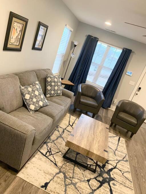 Newly Built Townhome Close To The Asheville Sites 캔들러 외부 사진
